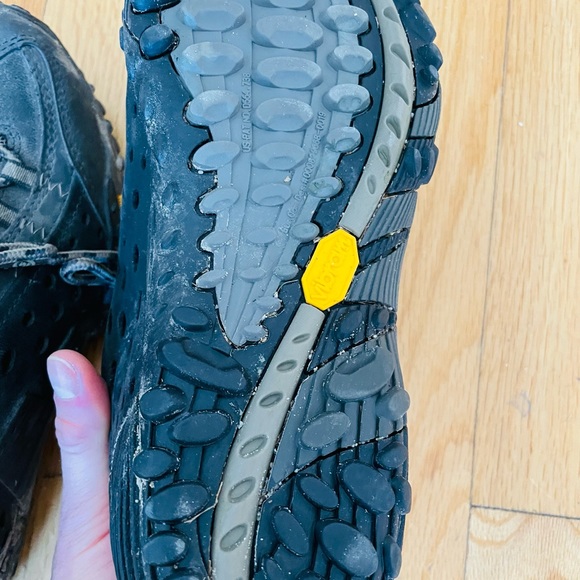 Hiking boots- - Picture 2 of 4